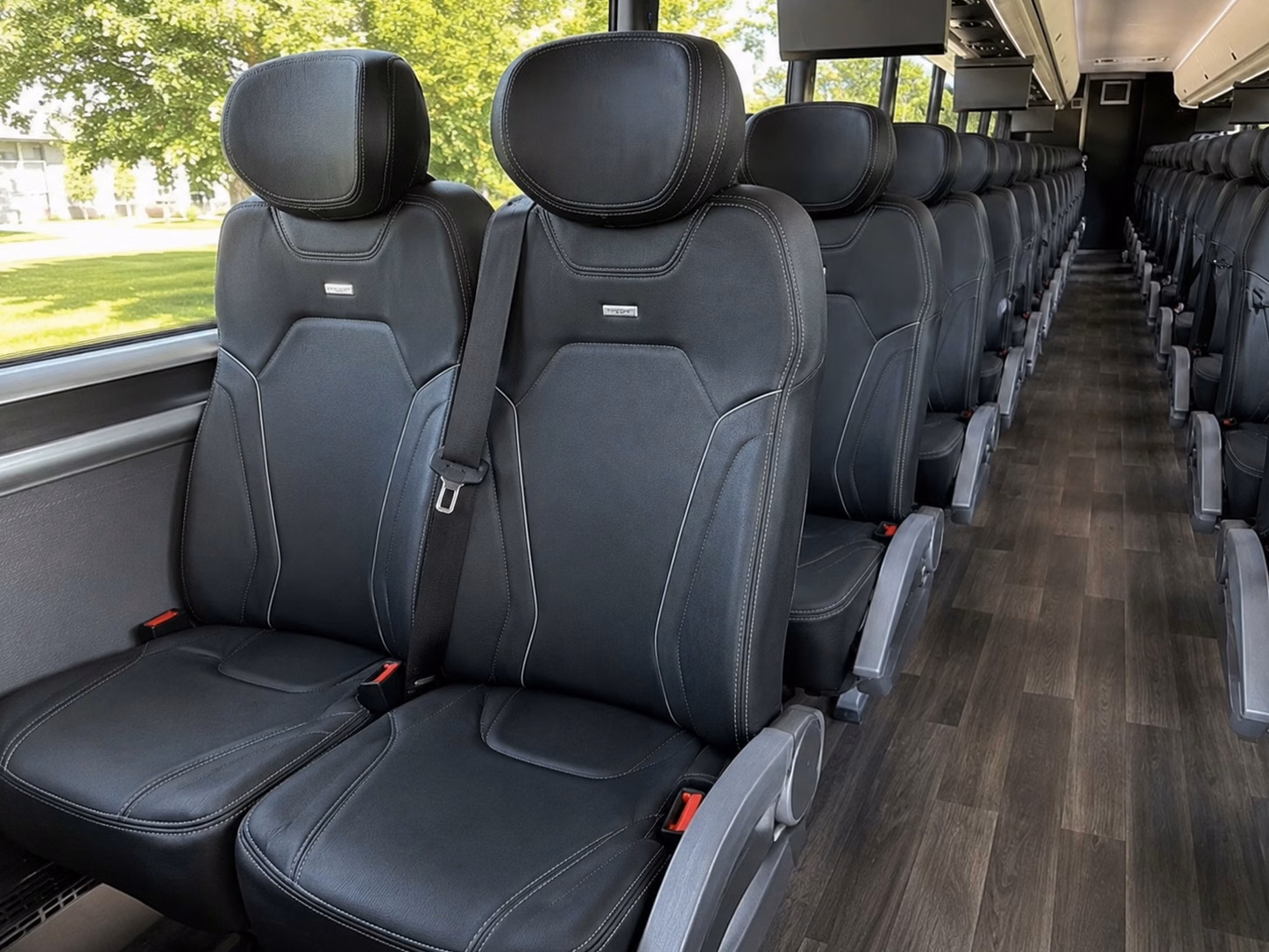 shuttle guests between south gate wedding venues without the parking headaches